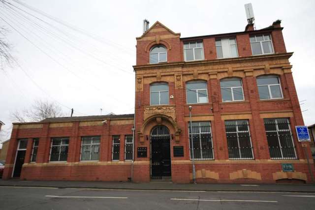  Image of Detached house to rent in Warwick Street Prestwich Manchester M25 at Warwick St  Manchester, M25 3HN