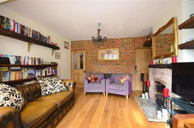  Image of 3 bedroom Terraced house for sale in Washington Street Chichester PO19 at Chichester West Sussex Chichester, PO19 3BN