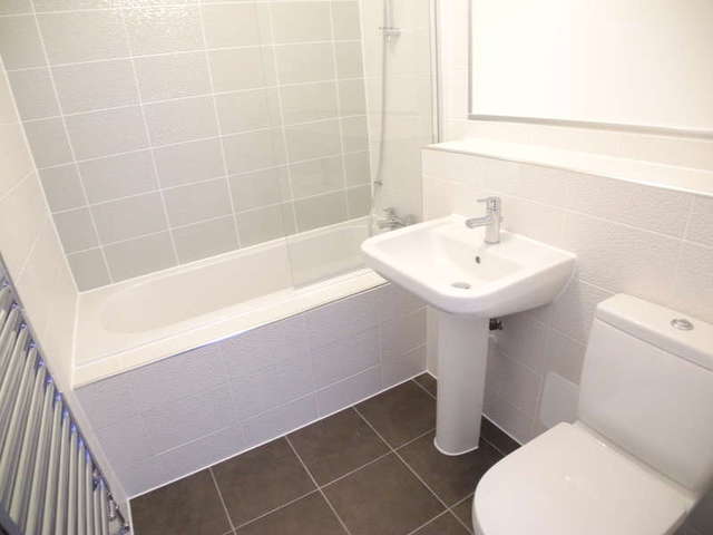  Image of 2 bedroom Terraced house to rent in Waterside Drive Ditchingham Bungay NR35 at Ditchingham Bungay Suffolk, NR35 2SH