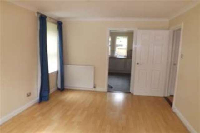  Image of 2 bedroom Flat to rent in Weavers Gate Paisley PA1 at Paisley, PA1 2TB