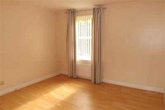  Image of 2 bedroom Flat to rent in Weavers Gate Paisley PA1 at Paisley, PA1 2TB