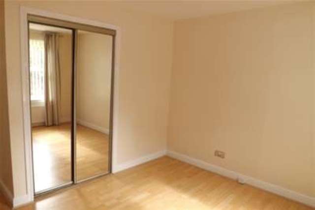  Image of 2 bedroom Flat to rent in Weavers Gate Paisley PA1 at Paisley, PA1 2TB
