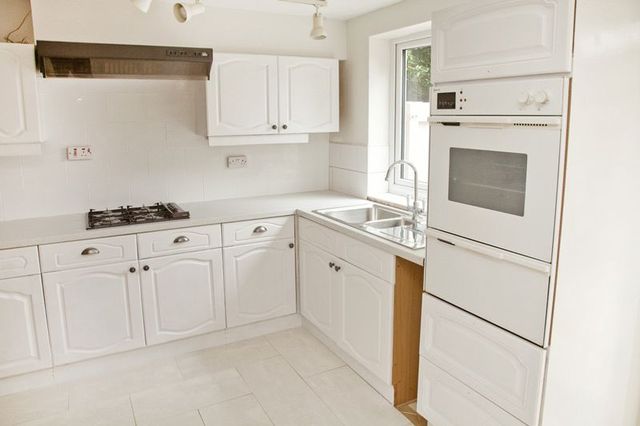  Image of 3 bedroom Terraced house to rent in West Bight Lincoln LN1 at West Bight  Lincoln, LN1 3BE