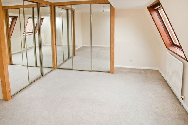  Image of 3 bedroom Terraced house to rent in West Bight Lincoln LN1 at West Bight  Lincoln, LN1 3BE