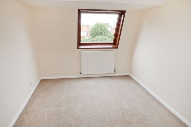  Image of 3 bedroom Terraced house to rent in West Bight Lincoln LN1 at West Bight  Lincoln, LN1 3BE