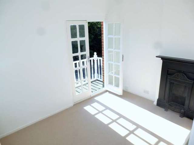  Image of 2 bedroom Maisonette for sale in West Drive Brighton BN2 at Brighton Kemp Town, BN2 0QU