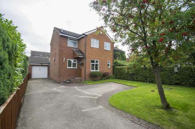  Image of 3 bedroom Detached house for sale in Whitehouse Road Woodcote Reading RG8 at Woodcote  Reading, RG8 0SA