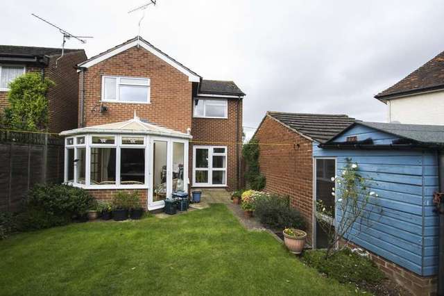  Image of 3 bedroom Detached house for sale in Whitehouse Road Woodcote Reading RG8 at Woodcote  Reading, RG8 0SA