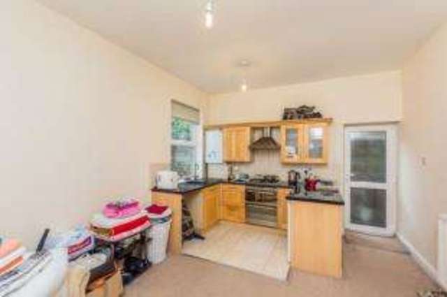  Image of 1 bedroom Flat for sale in Sylvan Way Bognor Regis PO21 at Sylvan Way Bognor Regis Bognor Regis, PO21 2RS