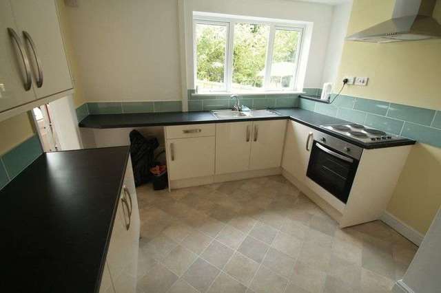  Image of 3 bedroom Semi-Detached house to rent in Willenhall Street Darlaston Wednesbury WS10 at Willenhall Street  Wednesbury, WS10 8HW