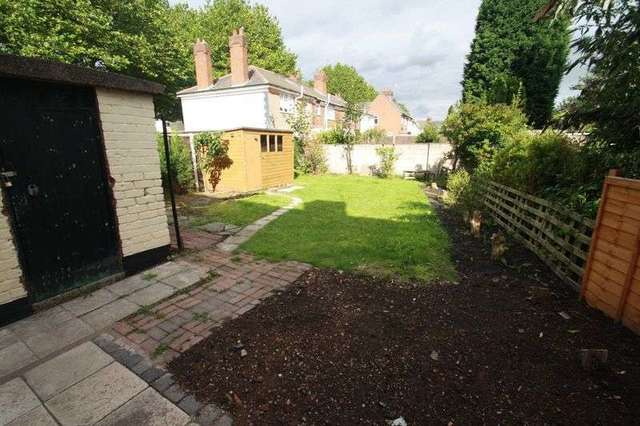  Image of 3 bedroom Semi-Detached house to rent in Willenhall Street Darlaston Wednesbury WS10 at Willenhall Street  Wednesbury, WS10 8HW