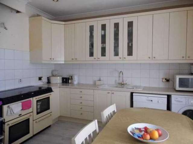  Image of 1 bedroom House Share to rent in Windsor Road Ilford IG1 at Windsor Road  Ilford, IG1 1HQ