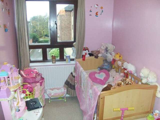 Image of 1 bedroom Flat to rent in Woodlands Village Sandal Wakefield WF1 at Off Manygates Lane Sandal Wakefield, WF1 5LH