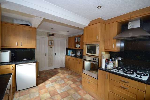  Image of 4 bedroom Semi-Detached house for sale in Woolgreaves Drive Sandal Wakefield WF2 at Sandal Wakefield West Yorkshire, WF2 6DT