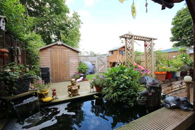  Image of 3 bedroom Detached house for sale in Wroxham Bracknell RG12 at Wroxham  Bracknell, RG12 8QR