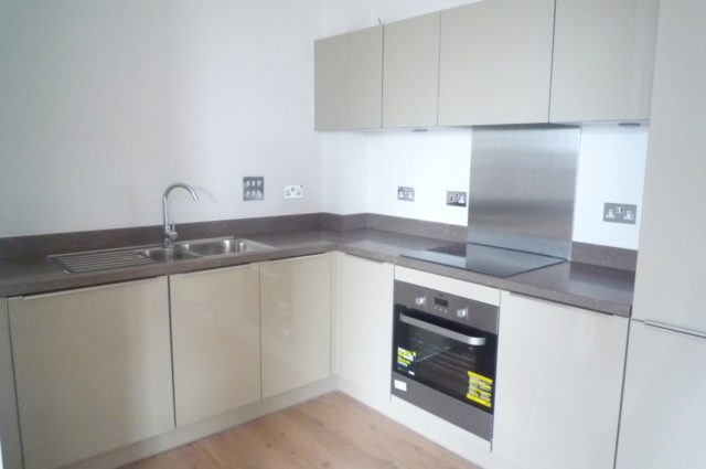 2 Bedroom Apartment To Rent In High Street Bracknell Rg12