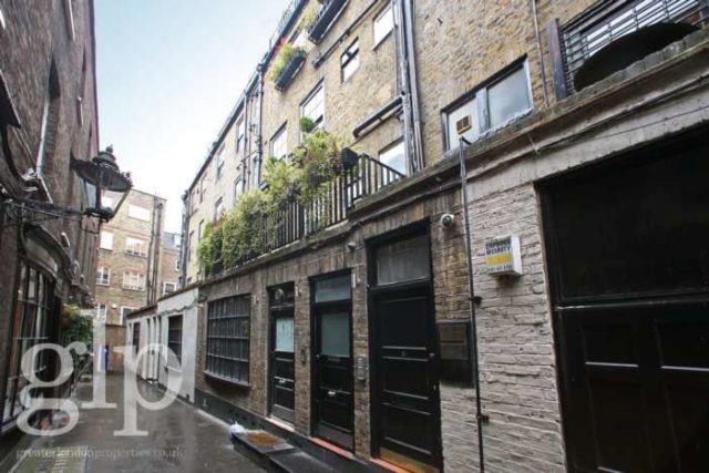 1 bedroom Apartment to rent in Goodwins Court London WC2N