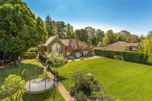 6 Bedroom Detached House For Sale In Knowl Hill Woking Gu22