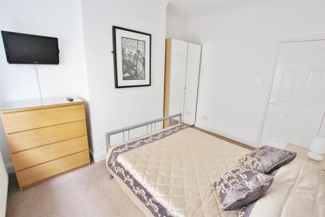  Image of 1 bedroom Houses to rent in Ashley Road Boscombe Bournemouth BH1 at Ashley Road, Springbourne, Bournemouth