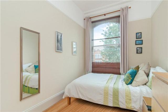  Image of 2 bedroom Flat to rent in Cleveland Street London W1T at Cleveland Street, Fitzrovia, W1T