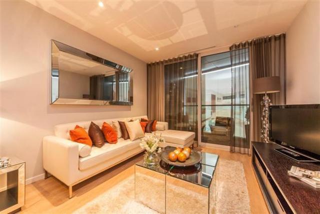  Image of 3 bedroom Flat to rent in South Quay Square London E14 at South Quay Square, Discovery Dock, E14