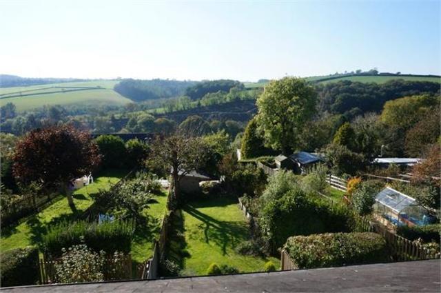  Image of 3 bedroom Cottage for sale in Lodge Hill Liskeard PL14 at Lodge Hill, Liskeard, Cornwall