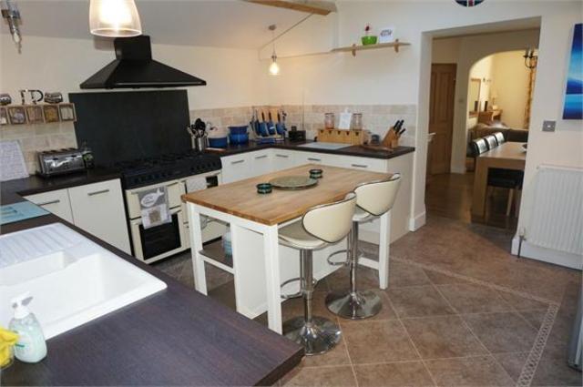  Image of 3 bedroom Cottage for sale in Lodge Hill Liskeard PL14 at Lodge Hill, Liskeard, Cornwall