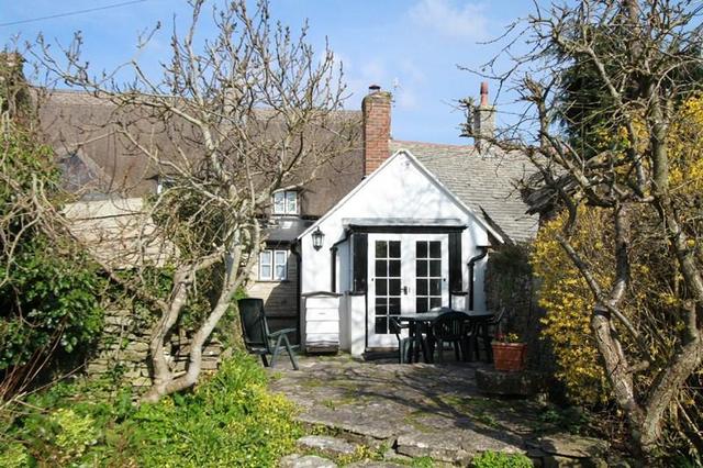  Image of 2 bedroom Cottage for sale in East Street Corfe Castle Wareham BH20 at East Street, Corfe Castle, Wareham