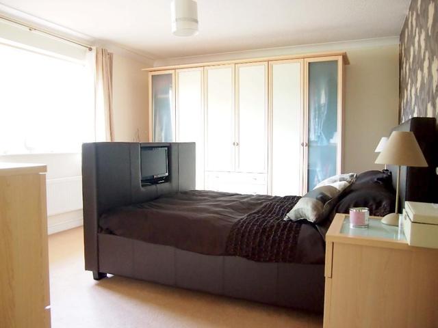  Image of 4 bedroom Detached house for sale in Maes-Y-Deri Gowerton Swansea SA4 at Maes-y-deri, Gowerton, Swansea, SA4