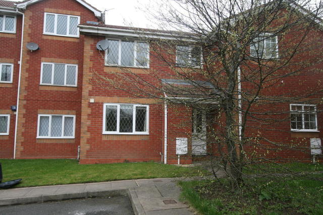  Image of 1 bedroom Maisonette for sale in Signal Grove Bloxwich Walsall WS3 at Signal Grove, Walsall
