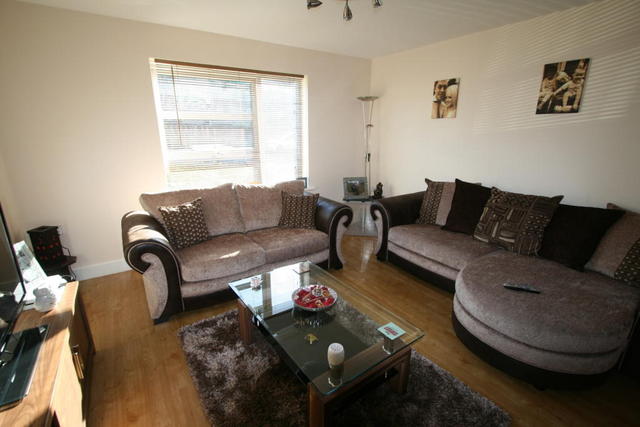  Image of 2 bedroom Flat for sale in Stone Street Oldbury B69 at Stone Street, Oldbury