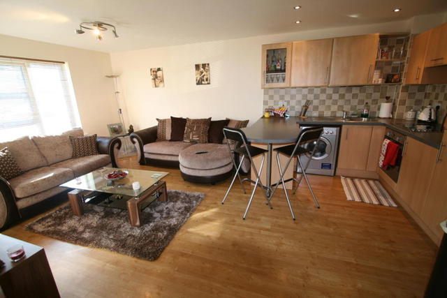  Image of 2 bedroom Flat for sale in Stone Street Oldbury B69 at Stone Street, Oldbury