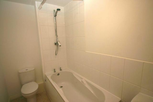  Image of 2 bedroom Flat to rent in Westley Court West Bromwich B71 at Westley Court, West Bromwich