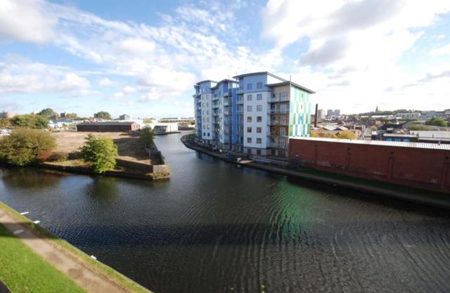 Image of 2 bedroom Flat to rent in Waterfront Way Walsall WS2 at Waterfront Way, Walsall