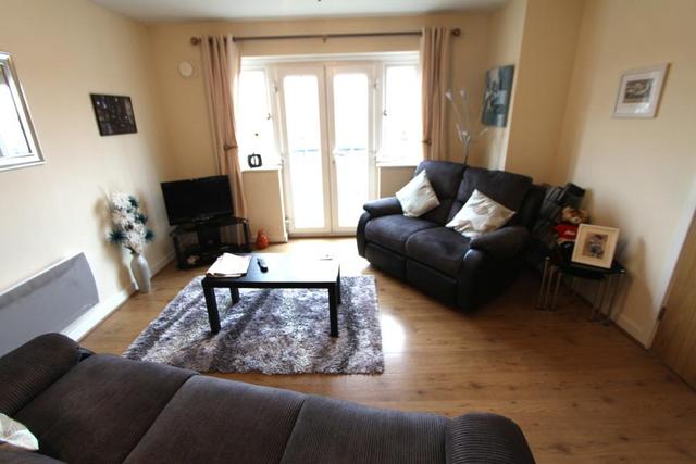  Image of 2 bedroom Flat to rent in Squires Grove Willenhall WV12 at Squires Grove, Willenhall