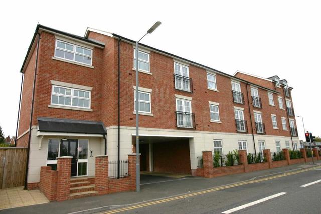  Image of 2 bedroom Flat to rent in Broadwell Road Oldbury B69 at Broadwell Road, Oldbury