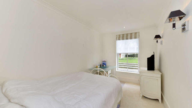  Image of 2 bedroom Flat to rent in Kings Road London SW10 at King