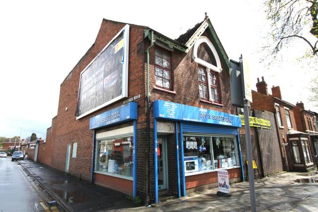  Image of 2 bedroom Flat to rent in Bloxwich Road Walsall WS3 at Walsall, West Midlands