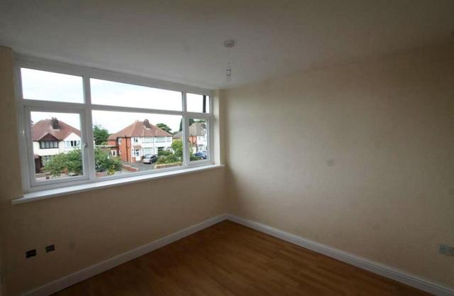  Image of 2 bedroom Flat to rent in Selmans Parade Selmans Hill Bloxwich Walsall WS3 at Selmans Hill, Walsall