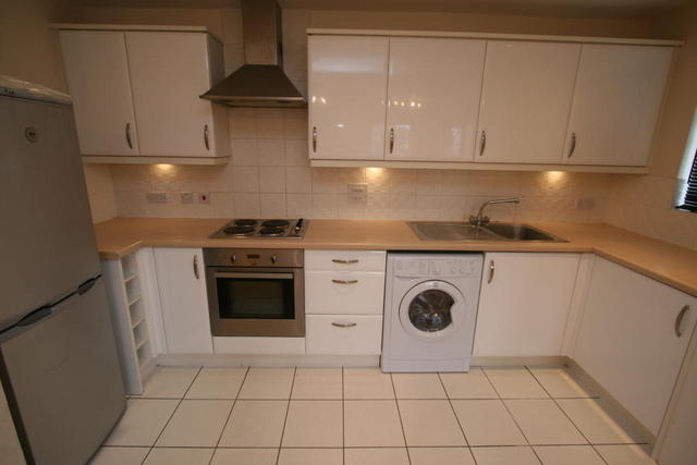  Image of 2 bedroom Flat for sale in The Avenue Darlaston Wednesbury WS10 at The Avenue, Wednesbury