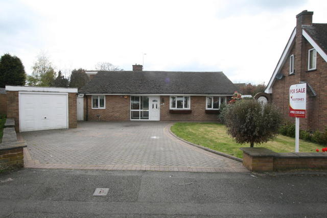  Image of 3 bedroom Detached Bungalow for sale in Stafford Close Bloxwich Walsall WS3 at Stafford Close, Bloxwich
