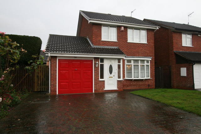  Image of 3 bedroom Detached house for sale in Blackbrook Way Wolverhampton WV10 at Blackbrook Way, Wolverhampton