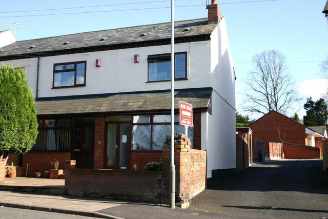  Image of 3 bedroom End of Terrace to rent in Clark Road Wolverhampton WV3 at Clark Road, Wolverhampton