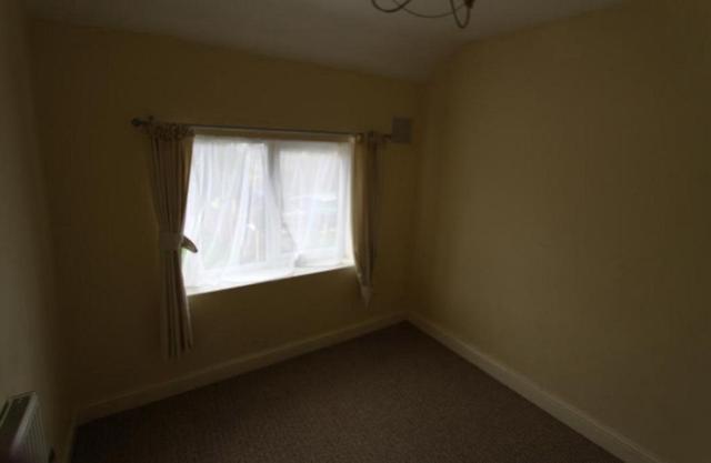  Image of 3 bedroom Semi-Detached house to rent in Harden Road Walsall WS3 at Harden Road, Bloxwich