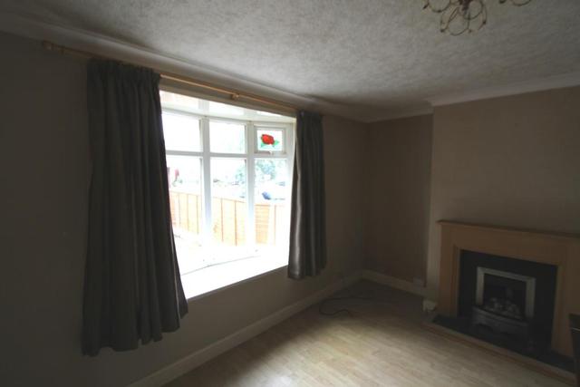 Image of 3 bedroom Semi-Detached house to rent in Chantry Avenue Bloxwich Walsall WS3 at Chantry Avenue, Bloxwich