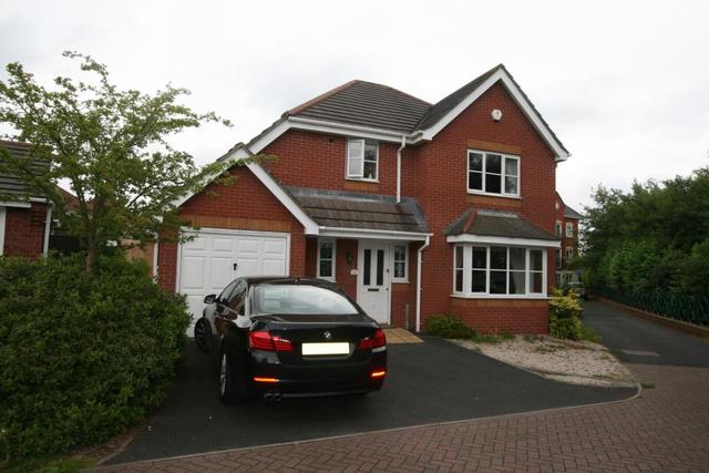  Image of 4 bedroom Detached house for sale in Barbel Drive Wolverhampton WV10 at Barbel Drive, Wolverhampton