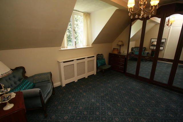  Image of 4 bedroom Detached house for sale in Queen Elizabeth Avenue Walsall WS2 at Queen Elizabeth Avenue, Bentley