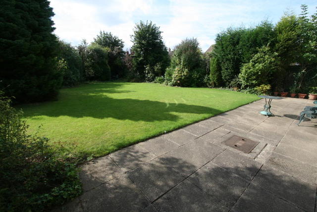  Image of 4 bedroom Detached house for sale in Queen Elizabeth Avenue Walsall WS2 at Queen Elizabeth Avenue, Bentley