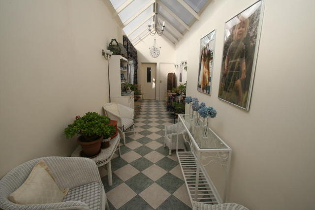  Image of 4 bedroom Detached house for sale in Queen Elizabeth Avenue Walsall WS2 at Queen Elizabeth Avenue, Bentley