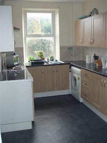 Image of 4 bedroom Property to rent in Northfield Road Sheffield S10 at Spacious 4 Bed, Northfield Road